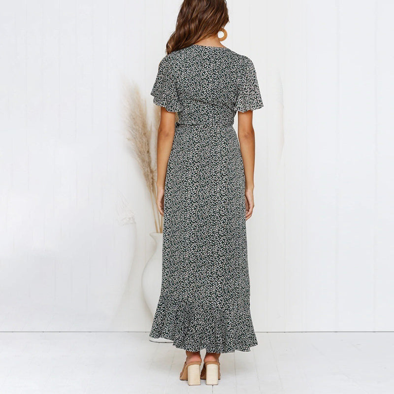 Boho summer dress with V-neck and dots