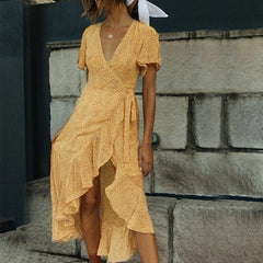 Boho summer dress with V-neck and dots