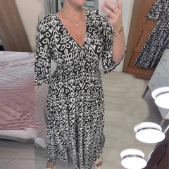 V-Ausschnitt bedrucktes Kleid mit weiten Ärmeln