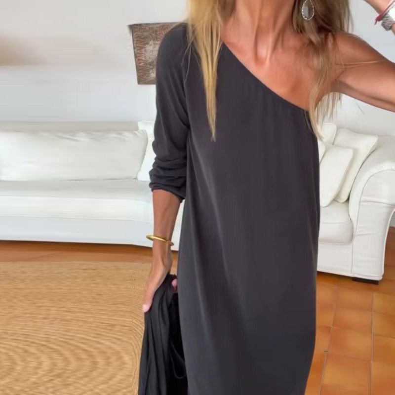 Casual women's dress Long dress